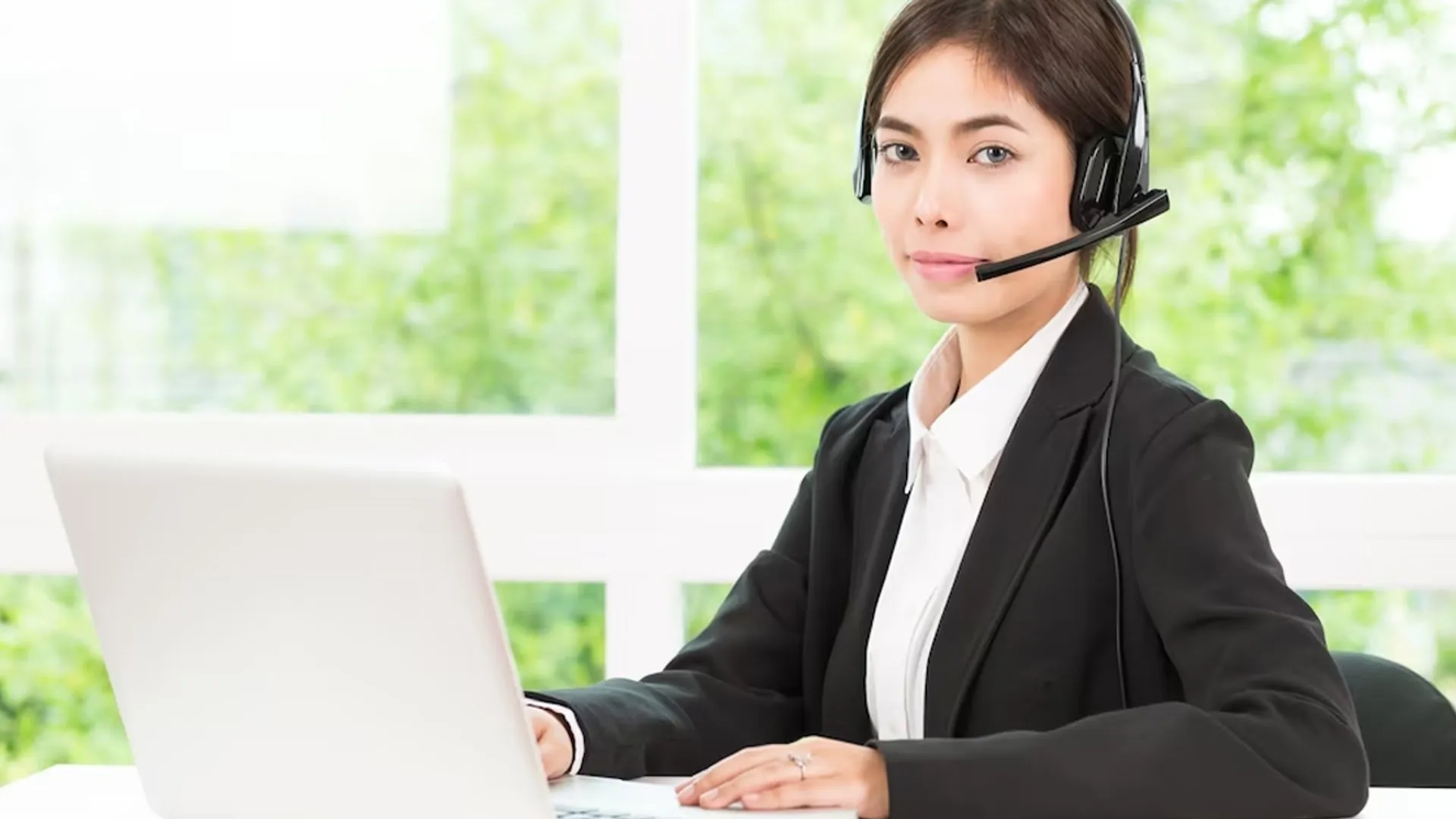 Đội ngũ hỗ trợ khách hàng của KV888 Casino luôn sẵn sàng